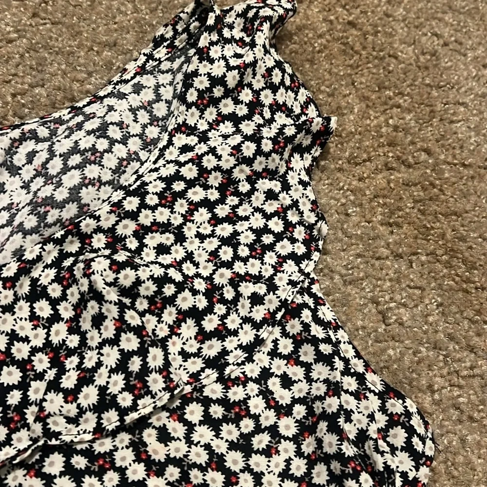 Good Luck Gem Cropped Ruffle Button Front Blouse XL - Picture 4 of 8